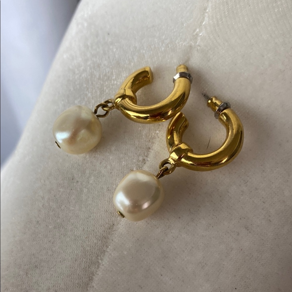 Elegant Gold Pearl Hoop Earrings